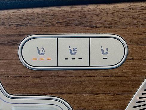 Used 2024 Mercedes-Benz GLE 350 4MATIC image 21