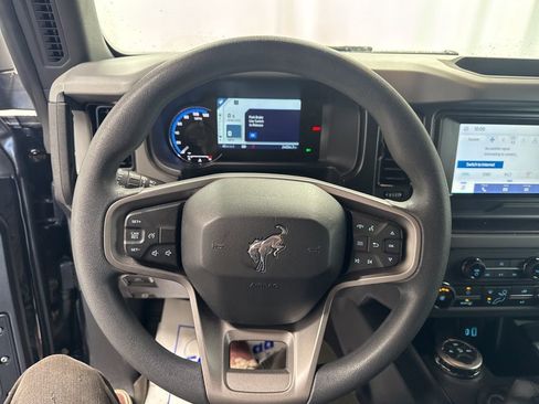 Used 2022 Ford Bronco 2-Door image 15