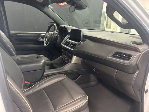 Used 2023 Chevrolet Suburban Premier AWD/4WD image 14