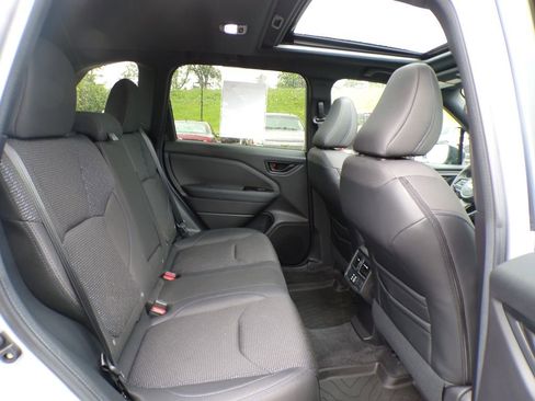 Used 2026 Subaru Forester Premium AWD/4WD image 20