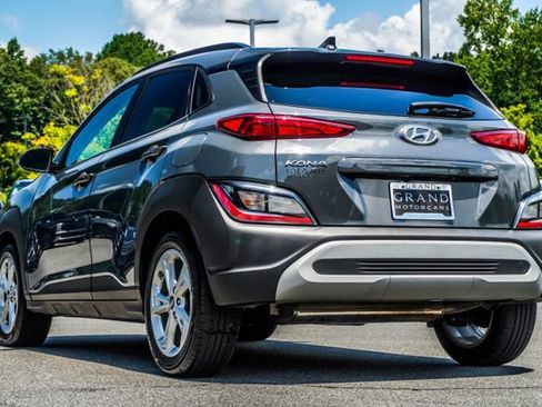 Used 2023 Hyundai Kona SEL FWD image 11