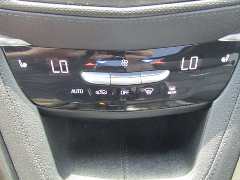Used 2021 Cadillac XT5 Premium Luxury AWD/4WD image 33