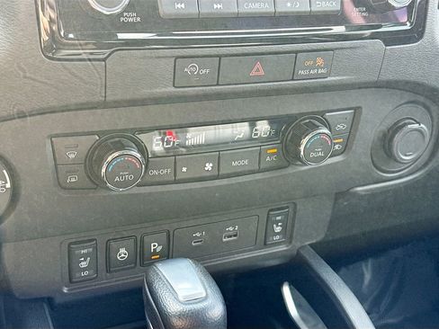 Used 2024 Nissan Frontier SL w/ Technology Package image 15