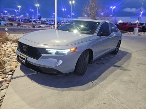 Used 2025 Honda Accord Sport image 32