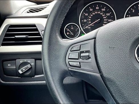 Used 2014 BMW 320i xDrive Sedan image 11