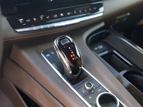 Certified 2023 Cadillac Escalade Sport w/ LPO, ONYX Package AWD/4WD image 18