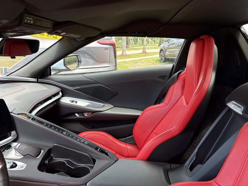 Used 2023 Chevrolet Corvette Stingray Convertible w/ Z51 Performance Package RWD image 17
