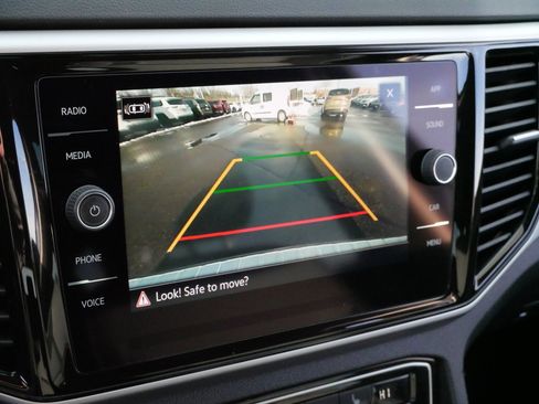 Certified 2023 Volkswagen Atlas SE image 31