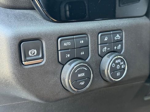 Used 2025 Chevrolet Silverado 2500 High Country AWD/4WD image 18