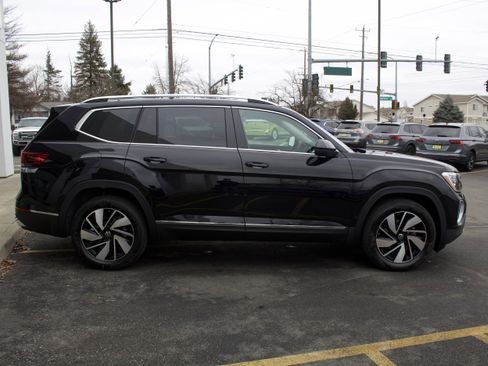 New 2026 Volkswagen Atlas SEL image 4