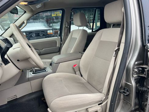Used 2007 Ford Explorer Sport Trac XLT image 7
