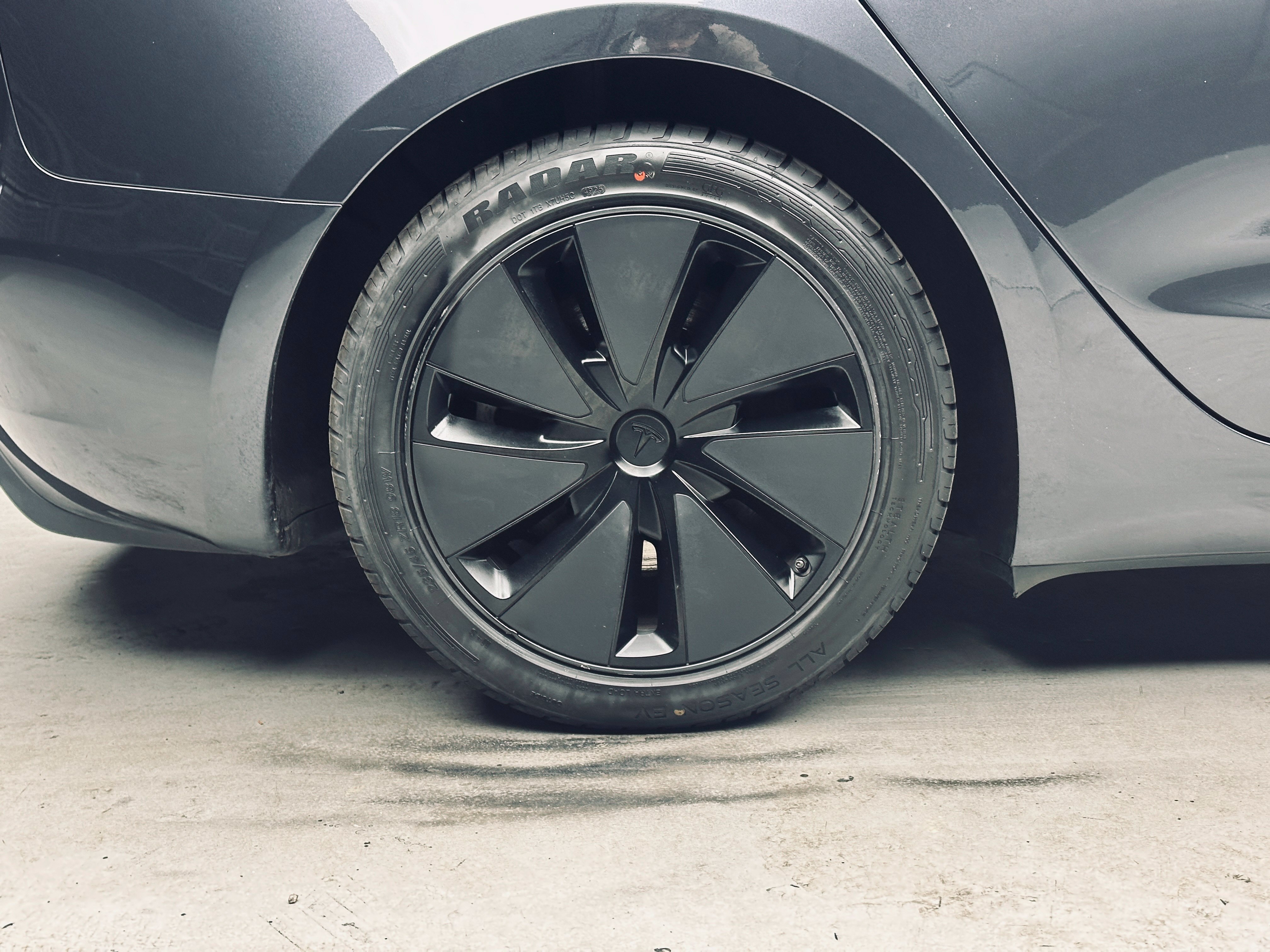 Used 2024 Tesla Model 3 Long Range RWD image 32