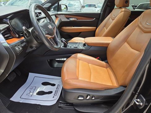 Used 2020 Cadillac XT5 Premium Luxury FWD image 23