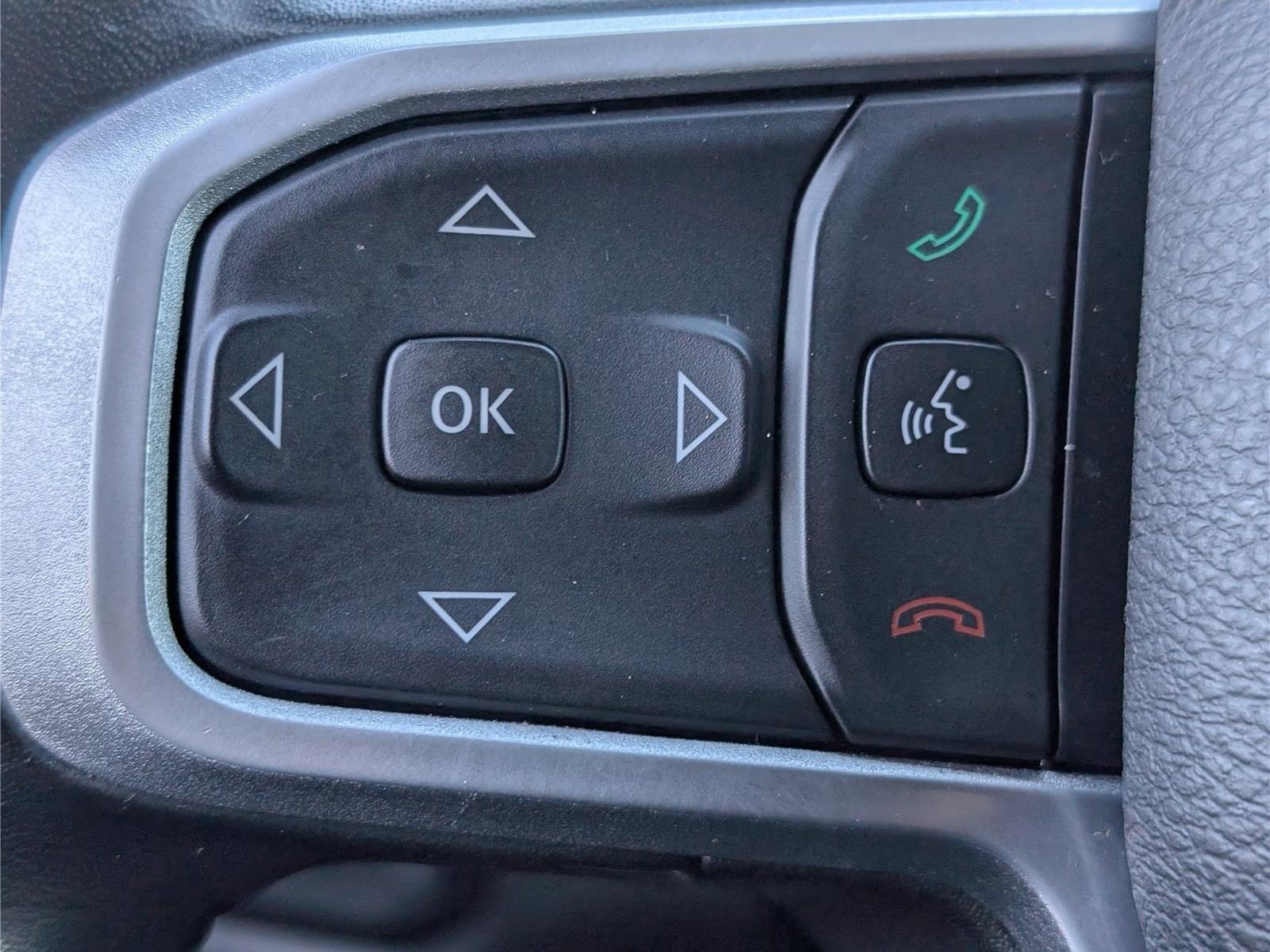 Used 2022 RAM 1500 Big Horn AWD/4WD image 22