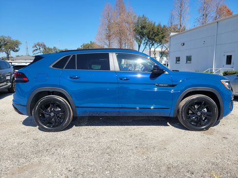 New 2026 Volkswagen Atlas Cross Sport SEL R-Line image 5