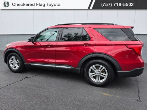 Used 2021 Ford Explorer XLT RWD image 4