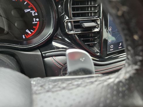 Used 2022 Dodge Durango R/T w/ Blacktop Package AWD/4WD image 23