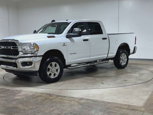 Used 2024 RAM 2500 Big Horn AWD/4WD image 4