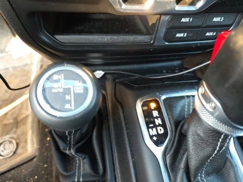 Used 2020 Jeep Wrangler Unlimited Sahara image 58