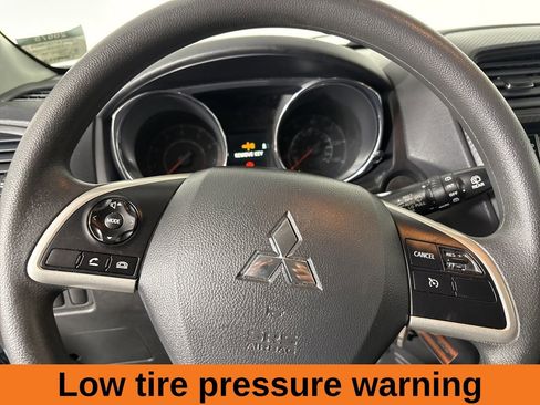 Used 2025 Mitsubishi Outlander Sport 2.0 ES image 11