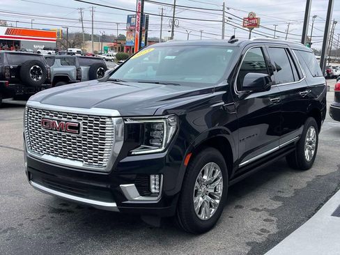 Used 2023 GMC Yukon Denali AWD/4WD image 7