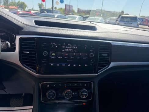 Used 2022 Volkswagen Atlas SE AWD/4WD image 13