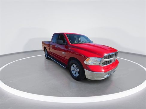 Used 2017 RAM 1500 Classic SLT image 2