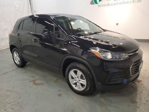 Used 2019 Chevrolet Trax LS AWD/4WD image 9