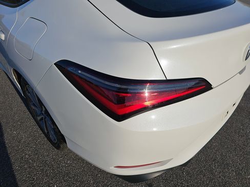 Certified 2023 Acura Integra image 30