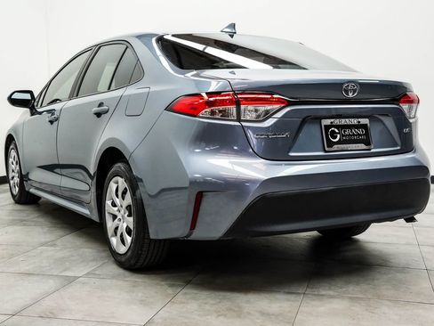 Used 2023 Toyota Corolla LE image 11