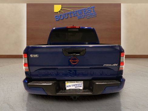 Used 2023 Nissan Frontier PRO-4X w/ Technology Package image 3