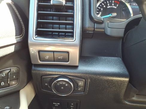 Used 2019 Ford Expedition Max Platinum AWD/4WD image 16