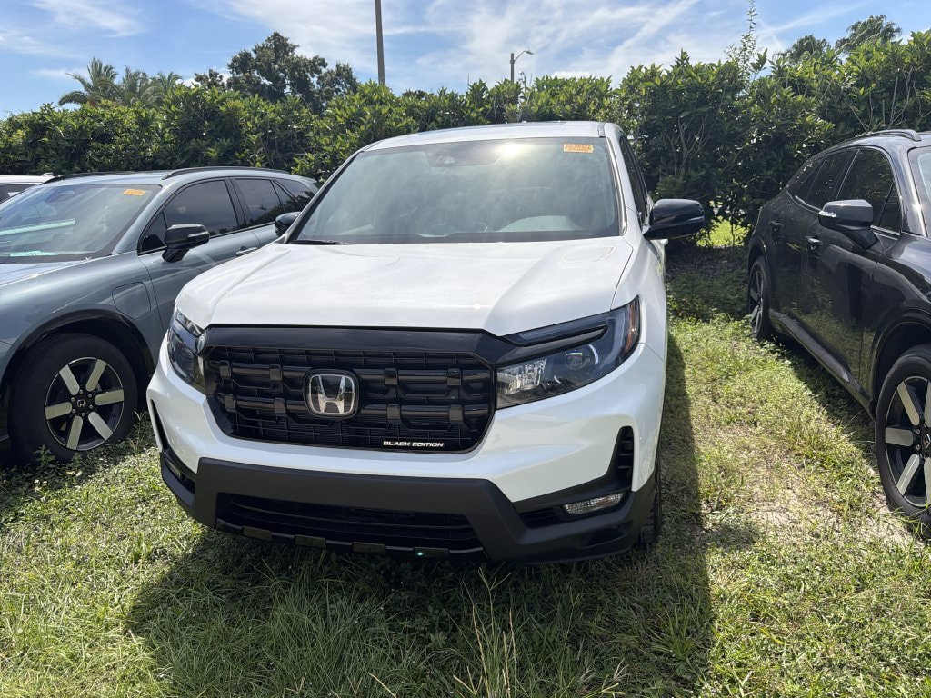 Used 2026 Honda Ridgeline Black Edition image 4
