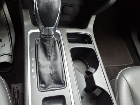 Used 2019 Ford Escape SEL image 22