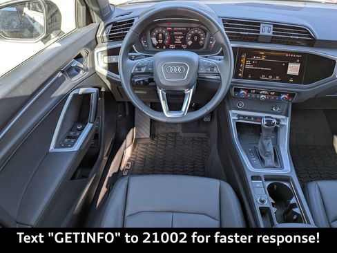 Used 2025 Audi Q3 2.0T Premium w/ Convenience Package image 16