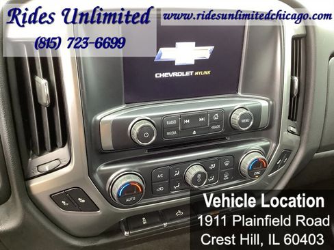 Used 2017 Chevrolet Silverado 1500 LT w/ Midnight Edition AWD/4WD image 17