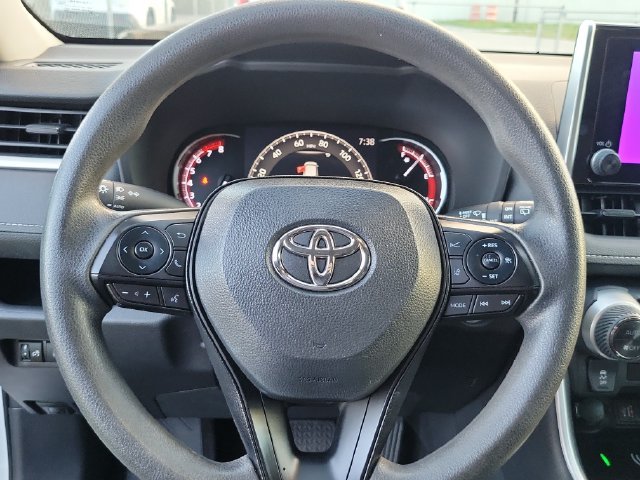 Used 2024 Toyota RAV4 XLE FWD image 14