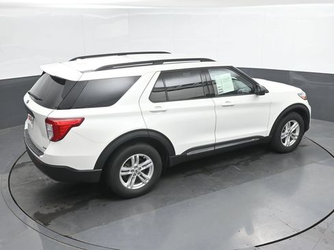 Used 2020 Ford Explorer XLT w/ Equipment Group 202A AWD/4WD image 35
