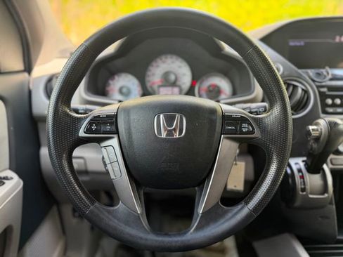 Used 2013 Honda Pilot LX image 25