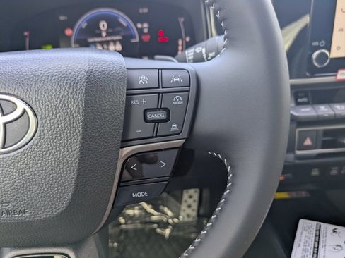 New 2026 Toyota Camry SE FWD image 23