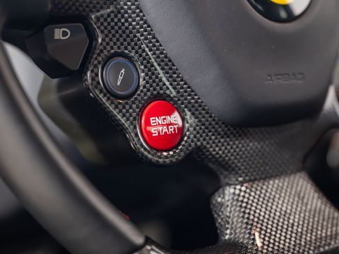 Used 2011 Ferrari 458 Italia Coupe RWD image 35