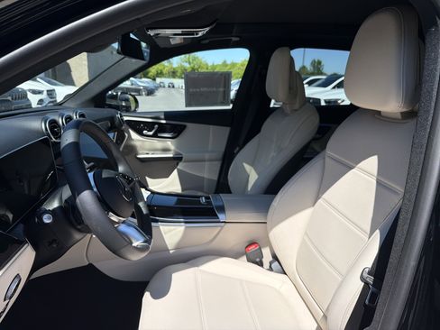 Used 2026 Mercedes-Benz GLC 300 4MATIC image 10