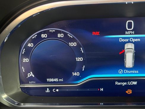 Used 2022 Chevrolet Tahoe Z71 w/ Z71 Off-Road Package image 18