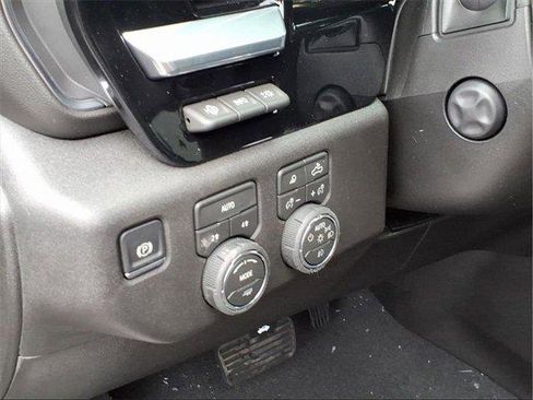 New 2026 Chevrolet Silverado 1500 LTZ w/ LTZ Premium Package image 19