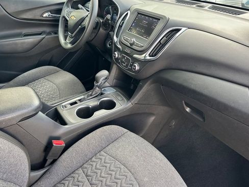 Used 2024 Chevrolet Equinox LT FWD image 16