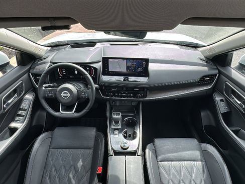 Certified 2024 Nissan Rogue Platinum w/ Platinum Premium Package image 26