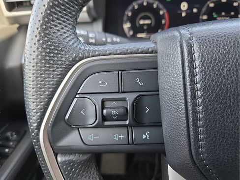 Used 2025 Toyota Tacoma TRD Off-Road AWD/4WD image 18
