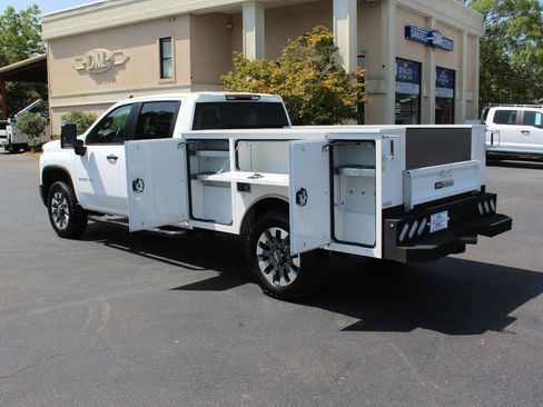 Used 2025 Chevrolet Silverado 2500 Custom w/ Custom Value Package AWD/4WD image 18