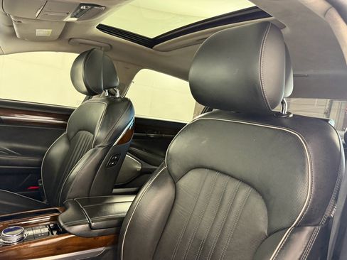 Used 2019 Genesis G90 3.3T Premium image 17