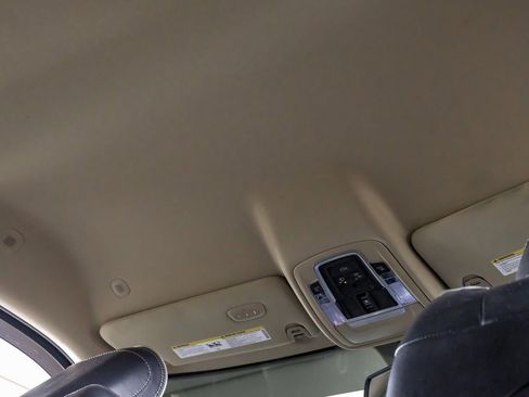 Used 2020 RAM 3500 Laramie image 28